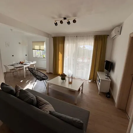 Apartamento Danica & Mario *