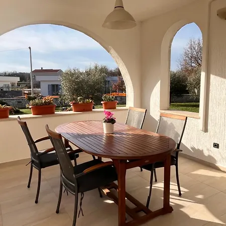 Danica & Mario Apartament *